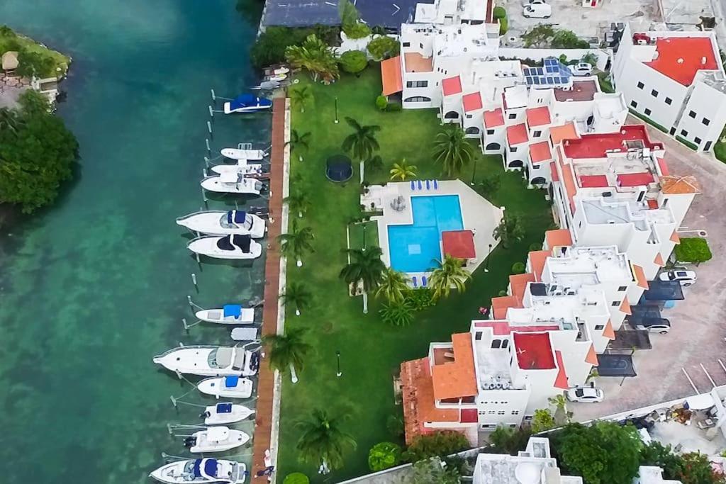Charming Lagoon Front Villa By Casa Paraiso Cancún Exteriér fotografie